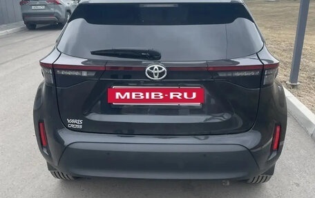 Toyota Yaris Cross, 2021 год, 1 450 000 рублей, 3 фотография