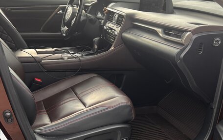 Lexus RX IV рестайлинг, 2016 год, 3 900 000 рублей, 9 фотография