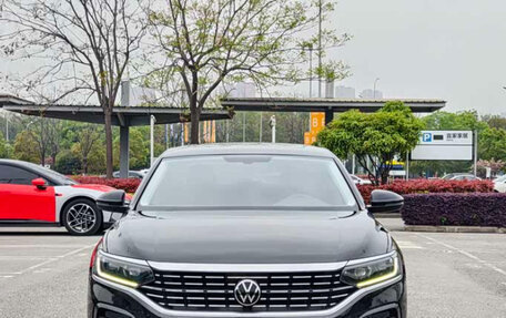 Volkswagen Passat B8 рестайлинг, 2023 год, 1 950 000 рублей, 2 фотография