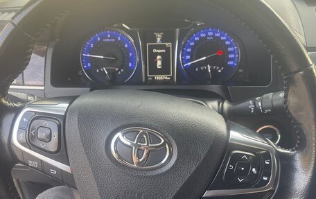 Toyota Camry, 2016 год, 2 070 000 рублей, 2 фотография