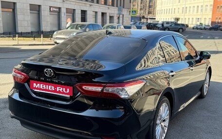 Toyota Camry, 2019 год, 2 900 000 рублей, 4 фотография
