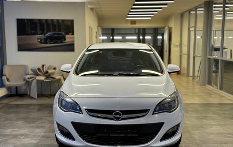 Opel Astra J, 2013 год, 899 000 рублей, 2 фотография