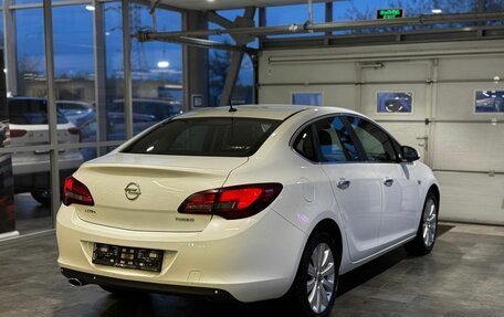 Opel Astra J, 2013 год, 899 000 рублей, 6 фотография