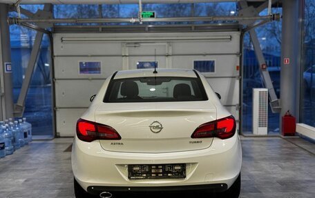 Opel Astra J, 2013 год, 899 000 рублей, 5 фотография