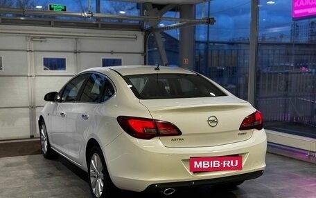Opel Astra J, 2013 год, 899 000 рублей, 4 фотография