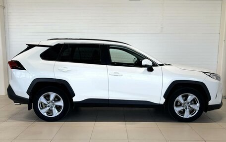 Toyota RAV4, 2020 год, 3 490 000 рублей, 7 фотография