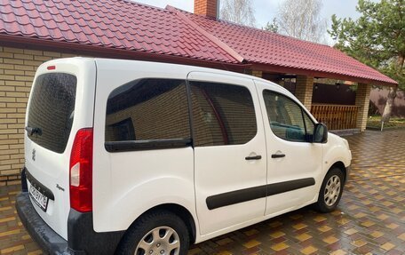 Peugeot Partner II рестайлинг 2, 2012 год, 1 030 000 рублей, 2 фотография