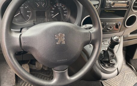 Peugeot Partner II рестайлинг 2, 2012 год, 1 030 000 рублей, 4 фотография