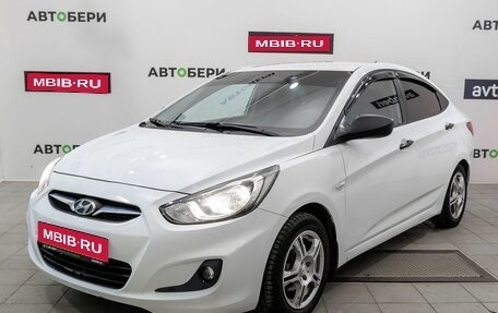 Hyundai Solaris II рестайлинг, 2013 год, 640 300 рублей, 1 фотография