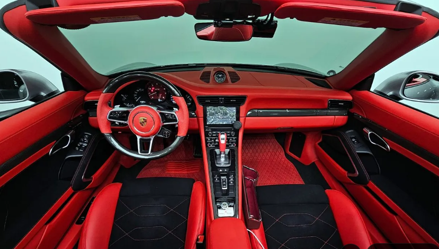 Porsche 911 991 рестайлинг, 2018 год, 13 580 000 рублей, 5 фотография