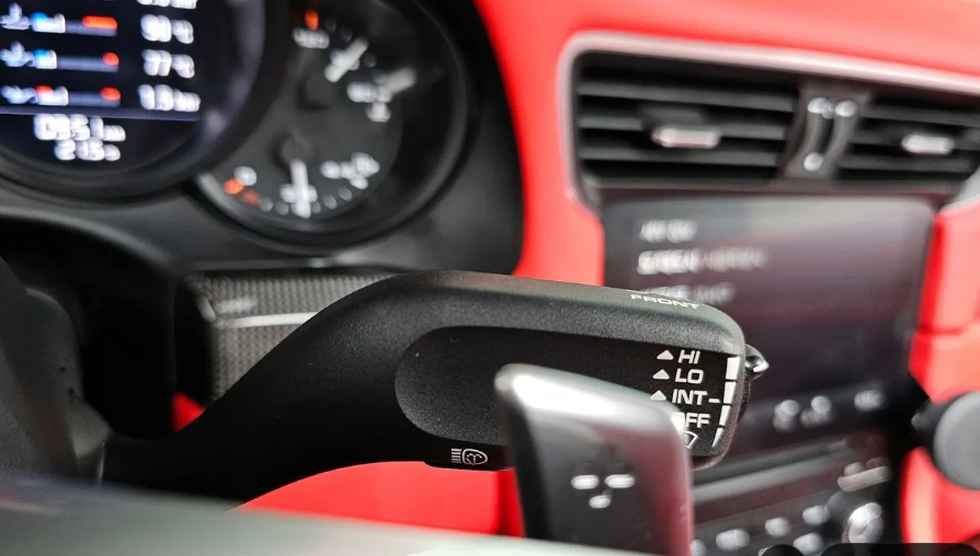 Porsche 911 991 рестайлинг, 2018 год, 13 580 000 рублей, 16 фотография