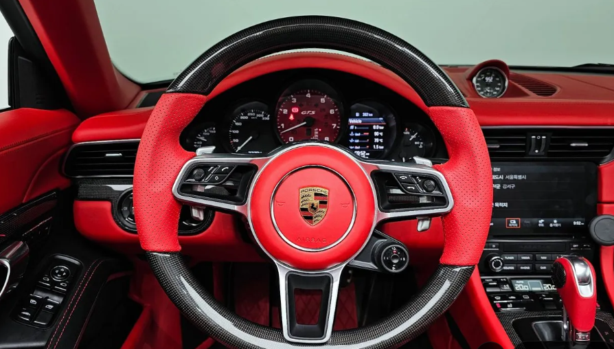 Porsche 911 991 рестайлинг, 2018 год, 13 580 000 рублей, 11 фотография