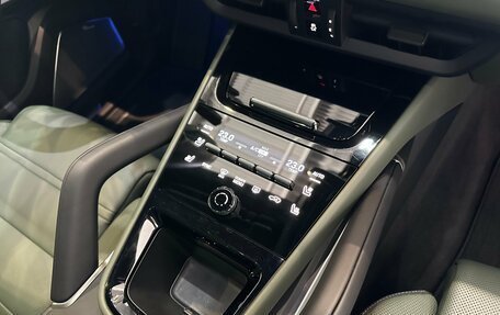 Porsche Cayenne III, 2023 год, 15 850 000 рублей, 9 фотография