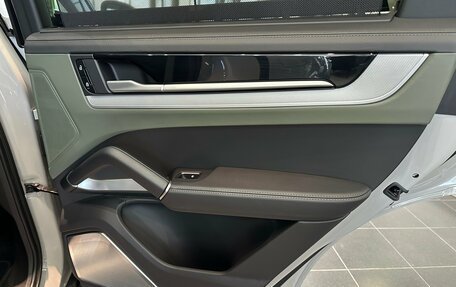 Porsche Cayenne III, 2023 год, 15 850 000 рублей, 14 фотография