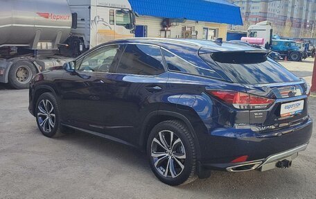 Lexus RX IV рестайлинг, 2021 год, 5 600 000 рублей, 4 фотография