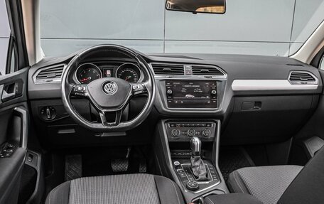 Volkswagen Tiguan II, 2020 год, 2 899 000 рублей, 6 фотография