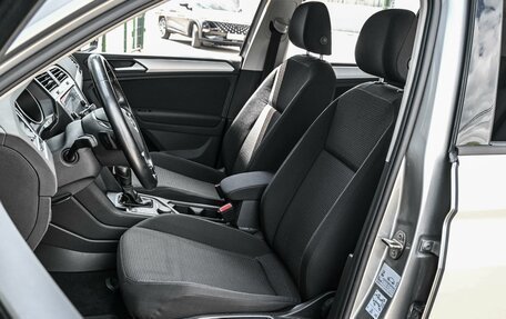 Volkswagen Tiguan II, 2020 год, 2 899 000 рублей, 10 фотография