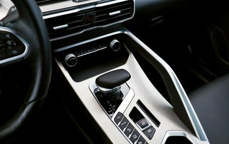 Geely Coolray I, 2023 год, 1 835 000 рублей, 9 фотография