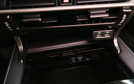 Lexus RX IV рестайлинг, 2025 год, 7 750 000 рублей, 23 фотография