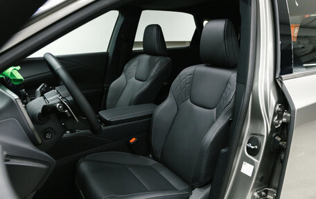 Lexus RX IV рестайлинг, 2025 год, 7 750 000 рублей, 29 фотография