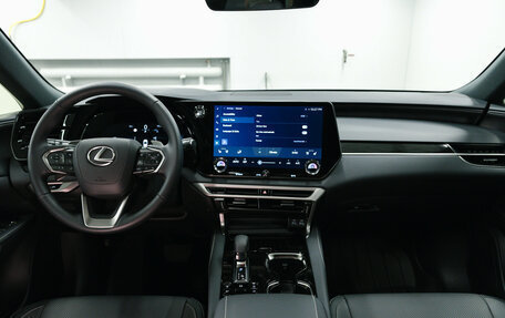 Lexus RX IV рестайлинг, 2025 год, 7 750 000 рублей, 30 фотография