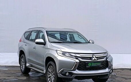 Mitsubishi Pajero Sport III рестайлинг, 2019 год, 3 450 000 рублей, 3 фотография