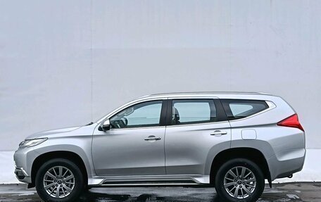 Mitsubishi Pajero Sport III рестайлинг, 2019 год, 3 450 000 рублей, 8 фотография