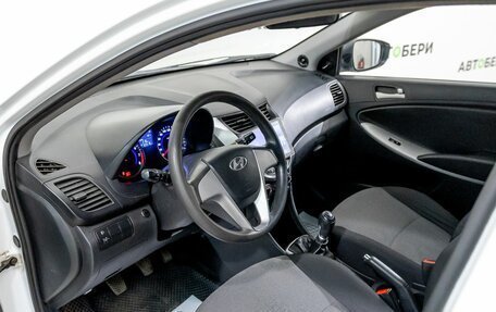 Hyundai Solaris II рестайлинг, 2013 год, 640 300 рублей, 6 фотография