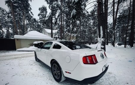 Ford Mustang VI рестайлинг, 2012 год, 3 000 000 рублей, 4 фотография