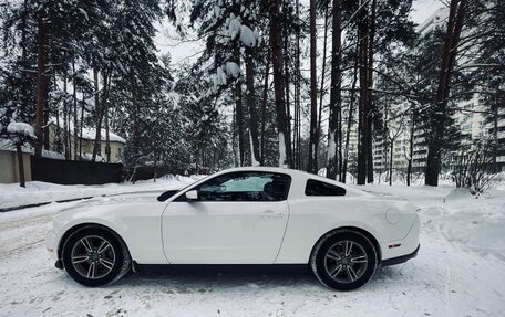 Ford Mustang VI рестайлинг, 2012 год, 3 000 000 рублей, 5 фотография