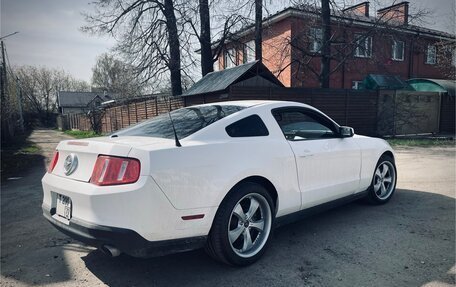 Ford Mustang VI рестайлинг, 2012 год, 3 000 000 рублей, 9 фотография