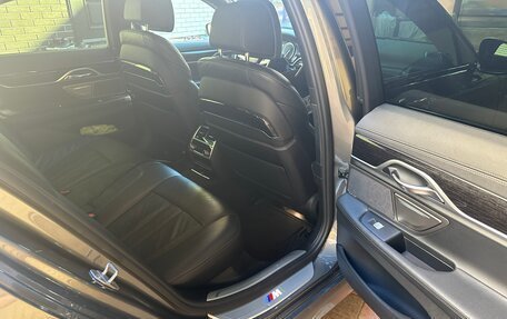 BMW 7 серия, 2017 год, 4 300 000 рублей, 17 фотография