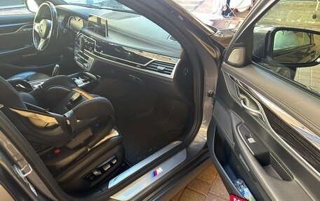 BMW 7 серия, 2017 год, 4 300 000 рублей, 13 фотография