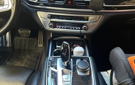 BMW 7 серия, 2017 год, 4 300 000 рублей, 20 фотография