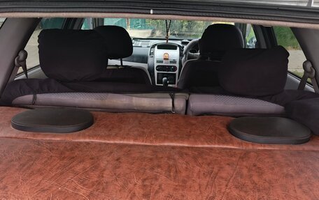 Nissan Wingroad III, 2003 год, 700 000 рублей, 7 фотография