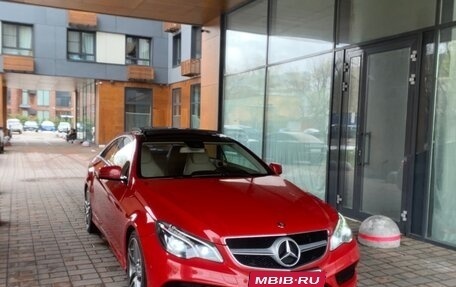 Mercedes-Benz E-Класс, 2015 год, 2 590 000 рублей, 10 фотография