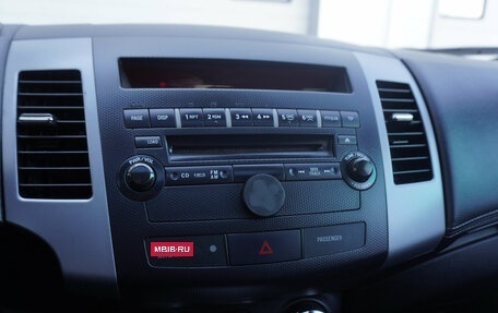 Peugeot 4007, 2011 год, 1 099 000 рублей, 13 фотография