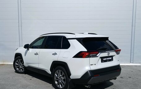 Toyota RAV4, 2020 год, 4 074 000 рублей, 2 фотография