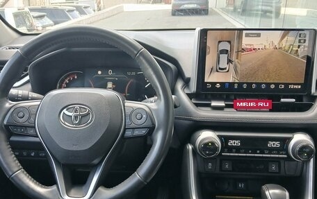 Toyota RAV4, 2020 год, 4 074 000 рублей, 10 фотография