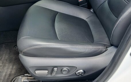 Toyota RAV4, 2020 год, 4 074 000 рублей, 20 фотография