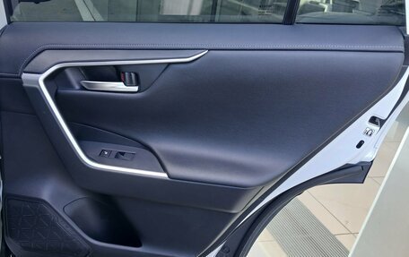 Toyota RAV4, 2020 год, 4 074 000 рублей, 28 фотография