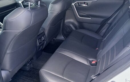 Toyota RAV4, 2020 год, 4 074 000 рублей, 22 фотография