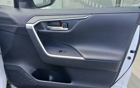 Toyota RAV4, 2020 год, 4 074 000 рублей, 27 фотография