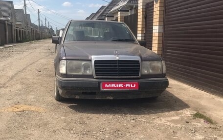 Mercedes-Benz W124, 1988 год, 250 000 рублей, 1 фотография