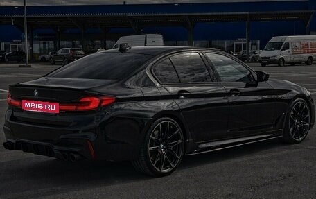 BMW 5 серия, 2018 год, 4 200 000 рублей, 3 фотография