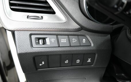 Hyundai Santa Fe III рестайлинг, 2017 год, 2 545 000 рублей, 21 фотография