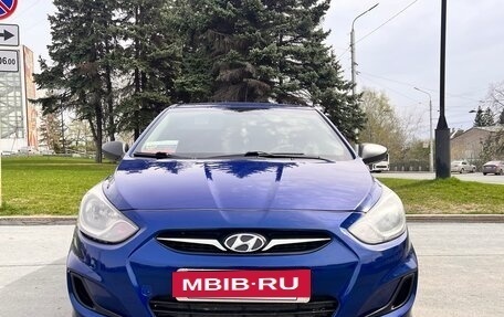 Hyundai Solaris II рестайлинг, 2012 год, 645 000 рублей, 2 фотография
