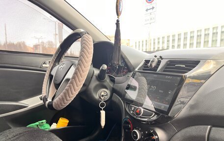 Hyundai Solaris II рестайлинг, 2012 год, 645 000 рублей, 11 фотография