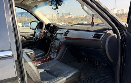 Cadillac Escalade III, 2007 год, 1 450 000 рублей, 3 фотография