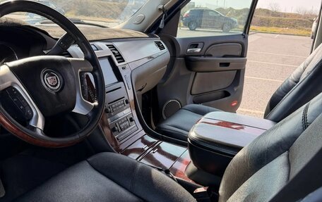 Cadillac Escalade III, 2007 год, 1 450 000 рублей, 14 фотография